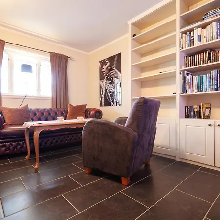 Vakantiehuis House In With Amazing Views *