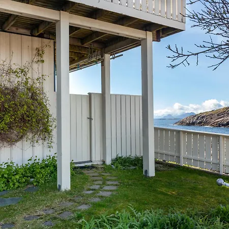 House In With Amazing Views * Henningsvær